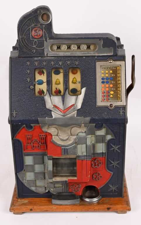 MILLS 5c CASTLE FRONT SLOT MACHINE (1 of 8)