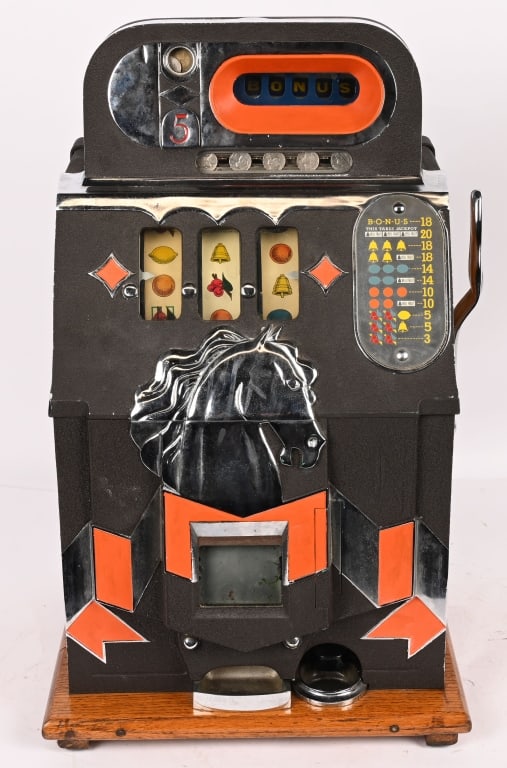 MILLS 5c HORSE HEAD SLOT MACHINE (1 of 7)