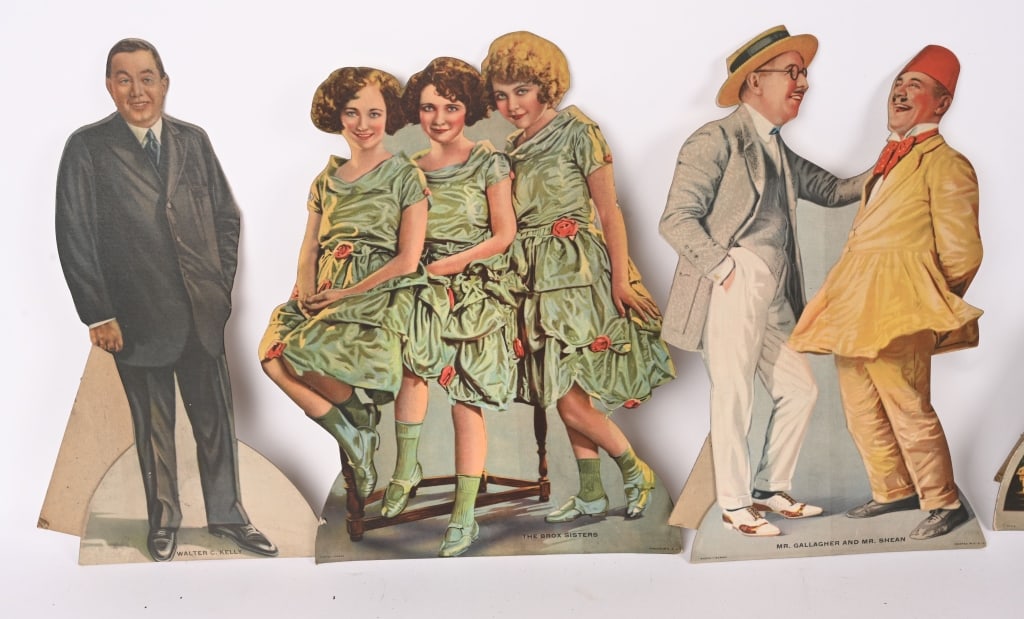 2- RARE VICTOR TALKING MACHINE STORE DISPLAYS - 9