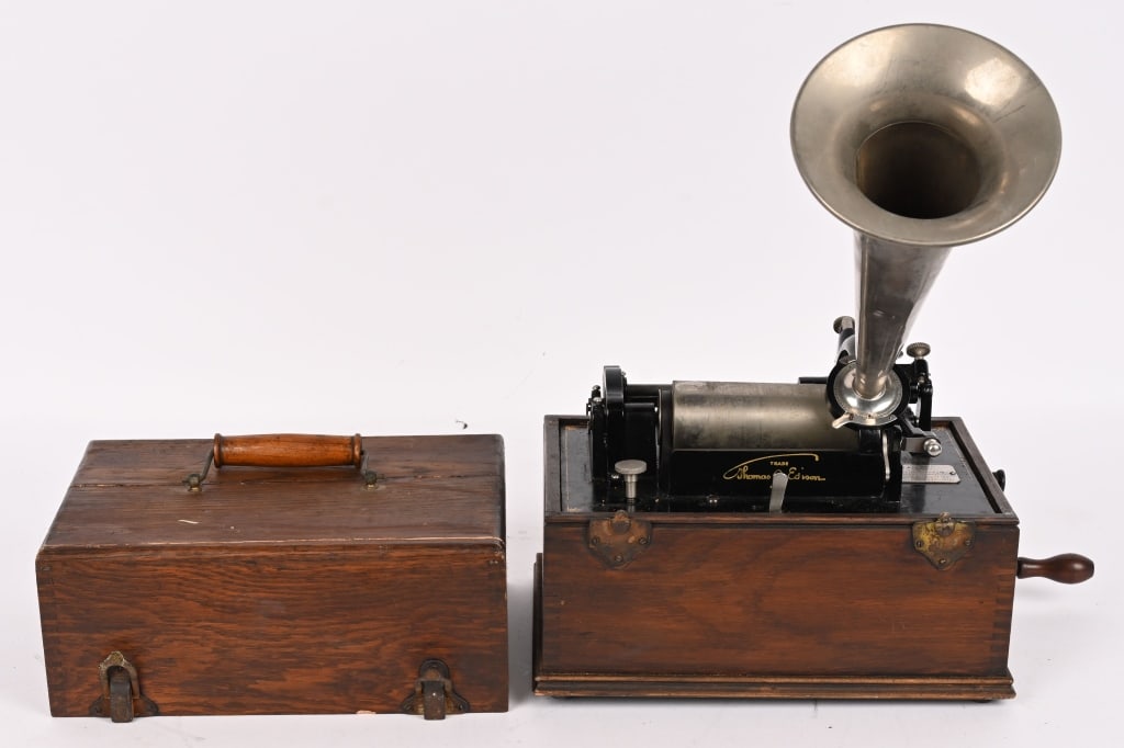 EDISON FIRESIDE CYLINDER PHONOGRAPH (1 of 4)