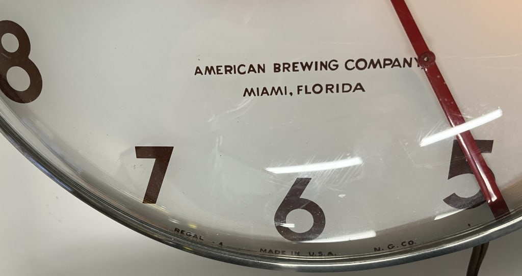 REGAL PREMIUM BEER TELECHRON BUBBLE CLOCK - 3