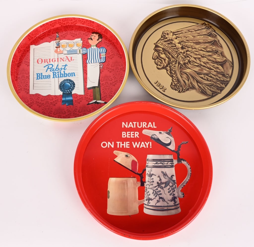 3- VINTAGE BEER SERVING TRAYS (1 of 10)