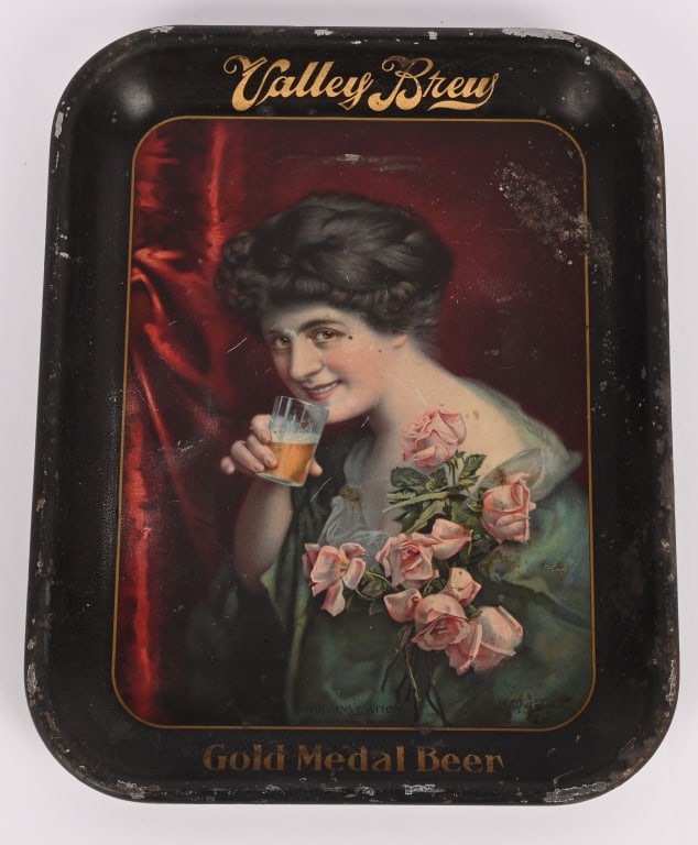 VALLEY VIEW GOLD MEDAL BEER ADVERTISING TRAY: Valley View Gold Medal Beer Advertising Tray. All original with some loss. Brewed in Philadelphia, PA. 13"x10 1/2" Very Good-Excellent