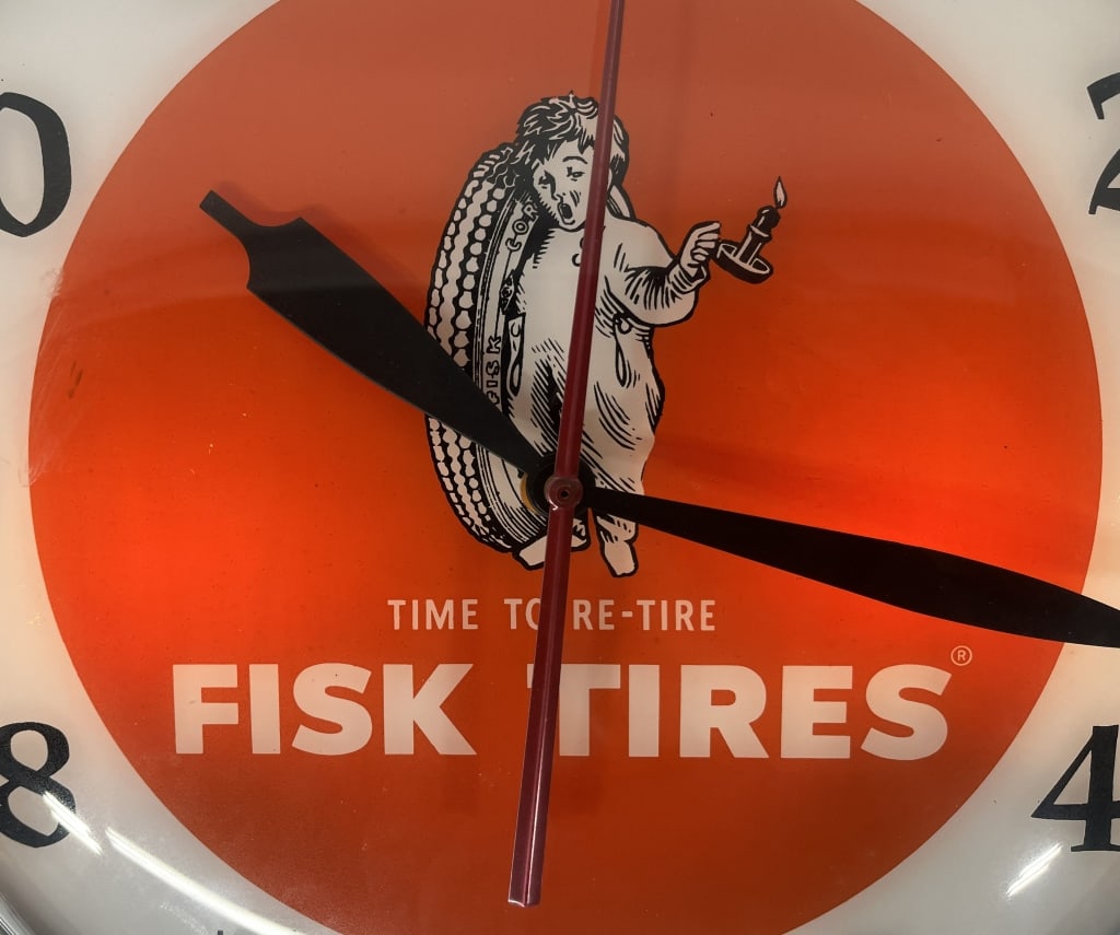 FISK TIRES LIGHTUP PAM CLOCK - 2