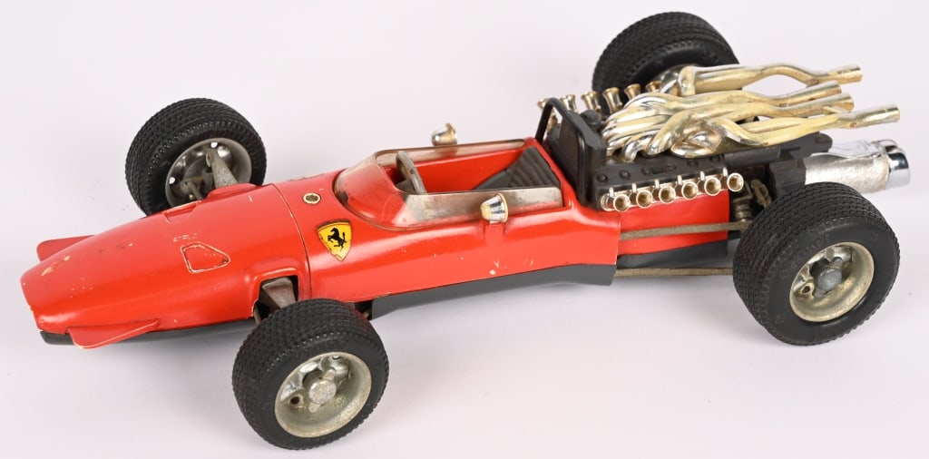 SCHUCO FERRARI 312 FORMULA 1 RACE CAR LIGHTER (1 of 5)