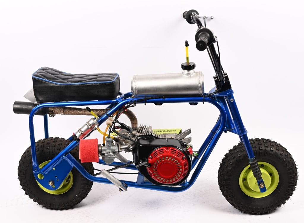 GO POWER SPORTS CUSTOM MINI BIKE: Go Power Sports Custom Mini Bike. Great condition with lots of features. 212cc Preditor Engine. Still has good compression. This collection of mini bikes have just come out of long term storage. They 