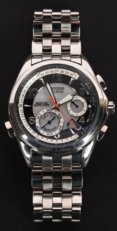 CITIZEN EC0-DRIVE CALIBRE 9000 WRIST WATCH (1 of 4)