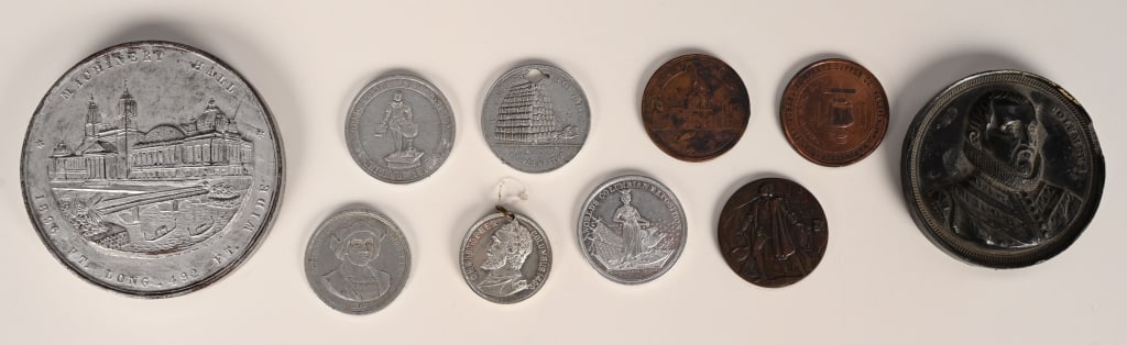 10 COLUMBIAN EXPOSITION MEDAL (1 of 11)