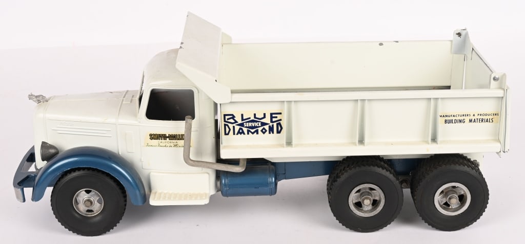 SMITH MILLER BLUE DIAMOND DUMP TRUCK (1 of 5)