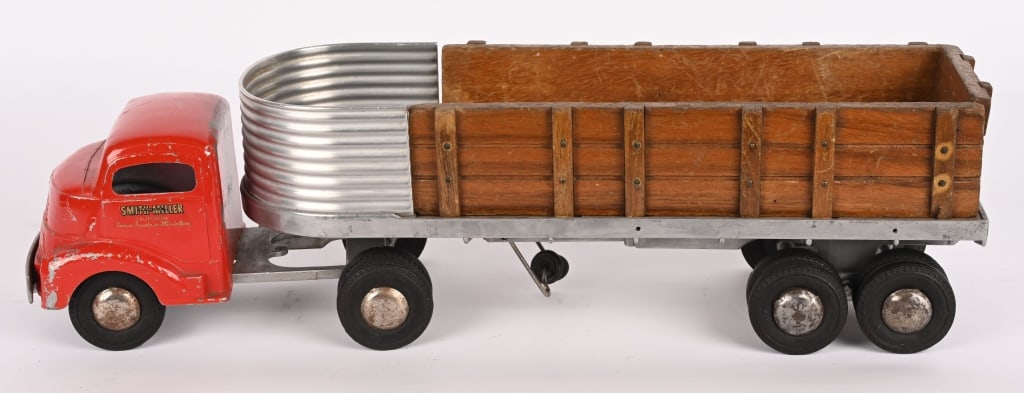 SMITH MILLER GMC STAKE SIDE SEMI TRUCK (1 of 5)