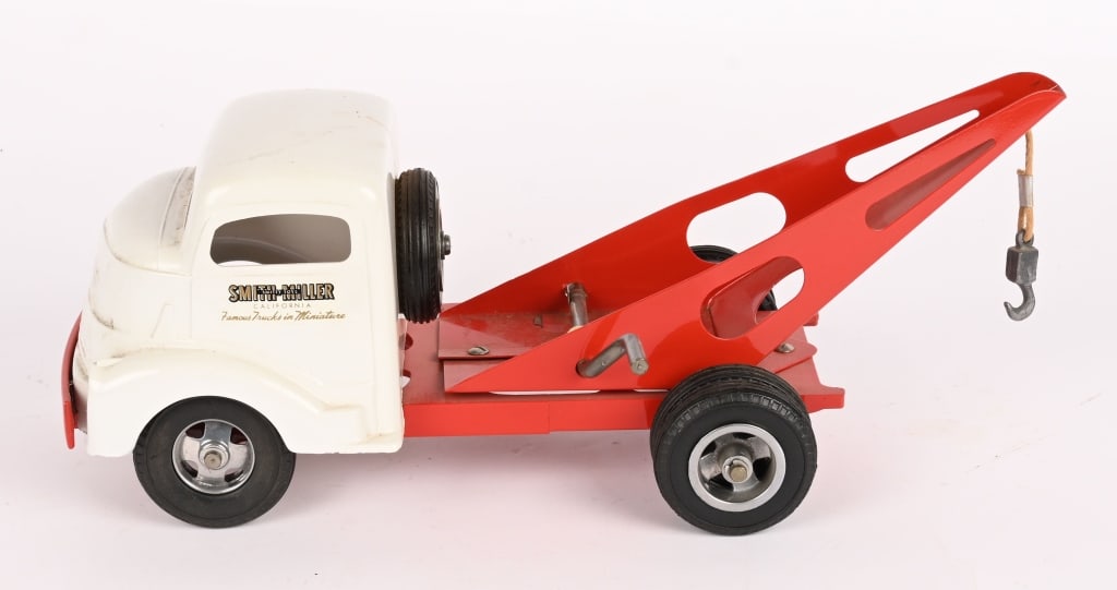 SMITH MILLER GMC TOW TRUCK: Professionally restored and in great condition. 14" Excellent