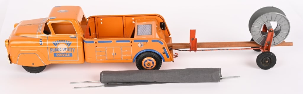 MARX PUBLIC UTILITY SERVICE TRUCK (1 of 5)