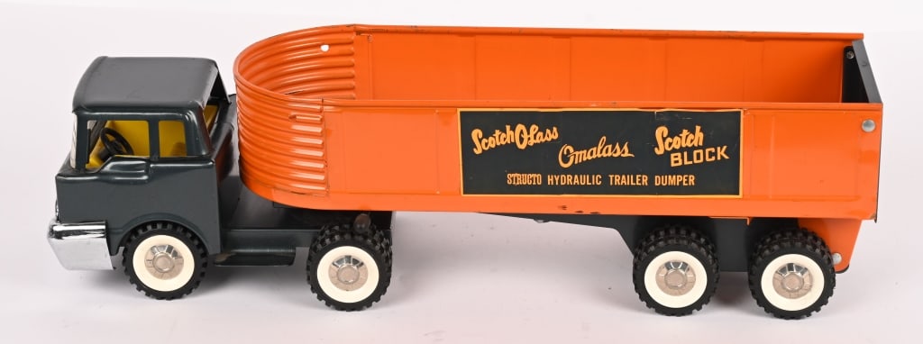 STRUCTO SCOTCH ADVERTISING SEMI TRUCK (1 of 5)