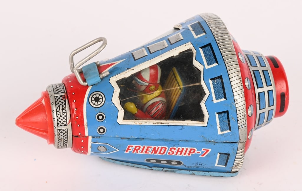 JAPAN TIN FRICTION FRIENDSHIP 7 SPACE CAPSULE: All original in nice condition. Has full body astronaut driver. Friction works. 6 1/2" Excellent