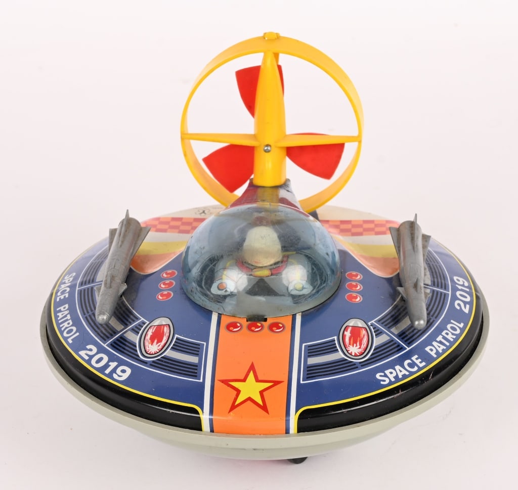 JAPAN TIN BATTERY OP SPACE PATROL 2019: All original with nice colors and details. Worked when tested. 8" Excellent
