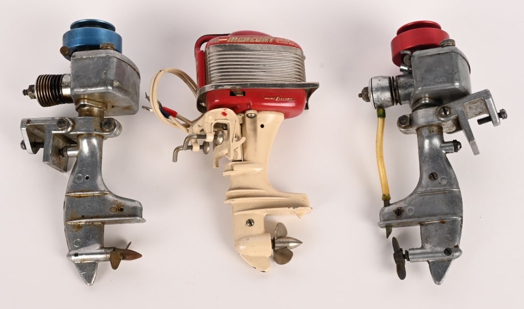MERCURY & 2- ATTWOOD GAS OUTBOARD MOTORS (1 of 4)