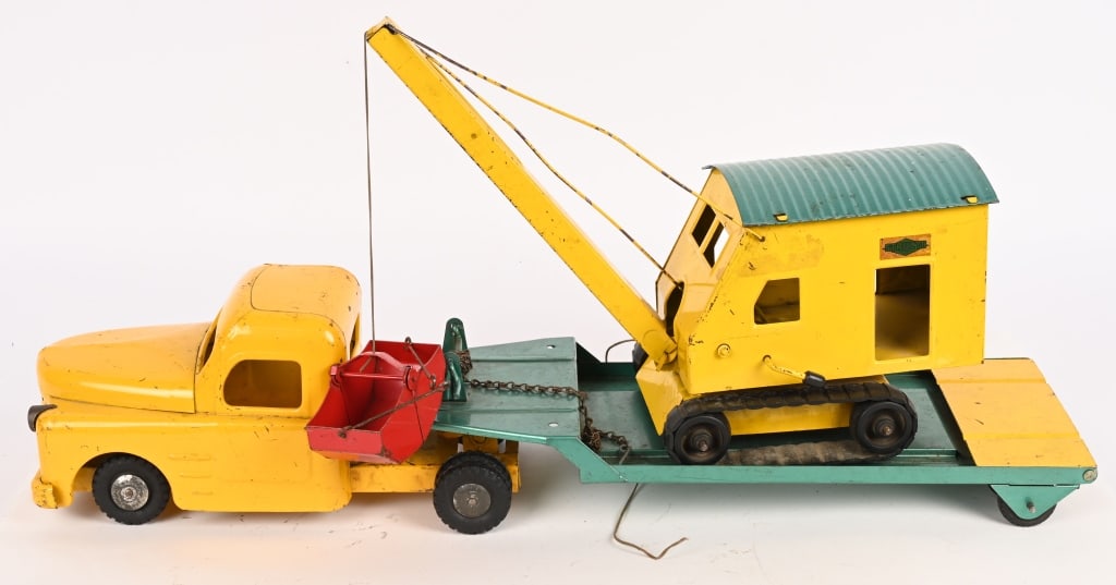 STRUCTO LOWBOY & STEAM SHOVEL (1 of 7)
