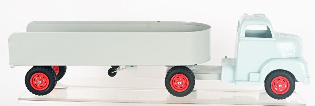 3- CUSTOM TRUCKS - 8