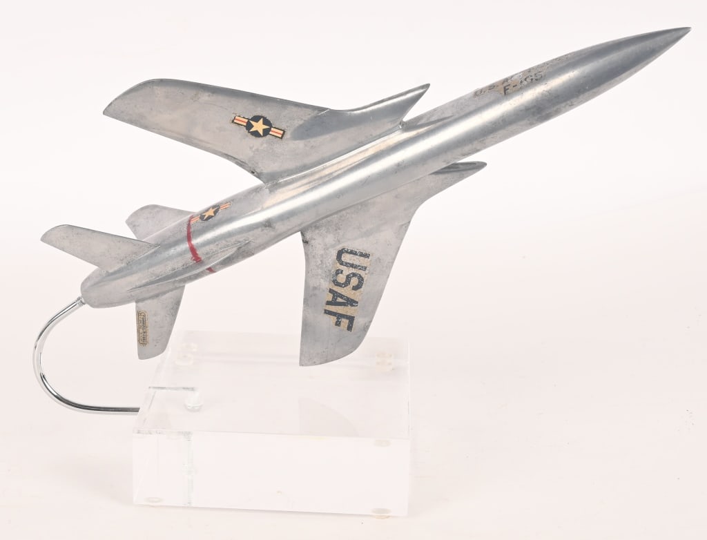 2- USAF DESK MODEL JET FIGHERS - 9