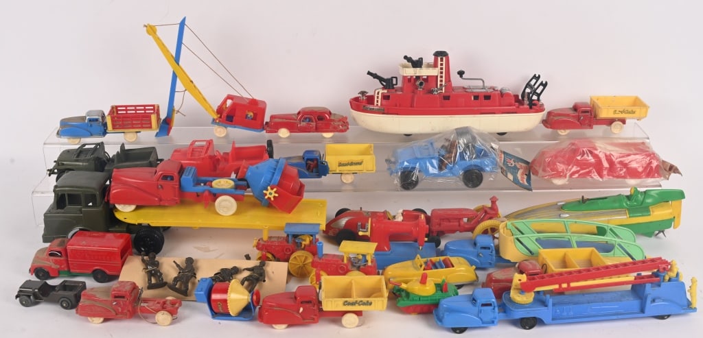 HUGE LOT OF PLASTIC VEHICLES (1 of 7)