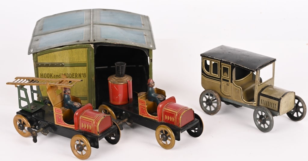 GERMAN TIN WINDUP BING & FISCHER AUTO & TRUCKS (1 of 12)