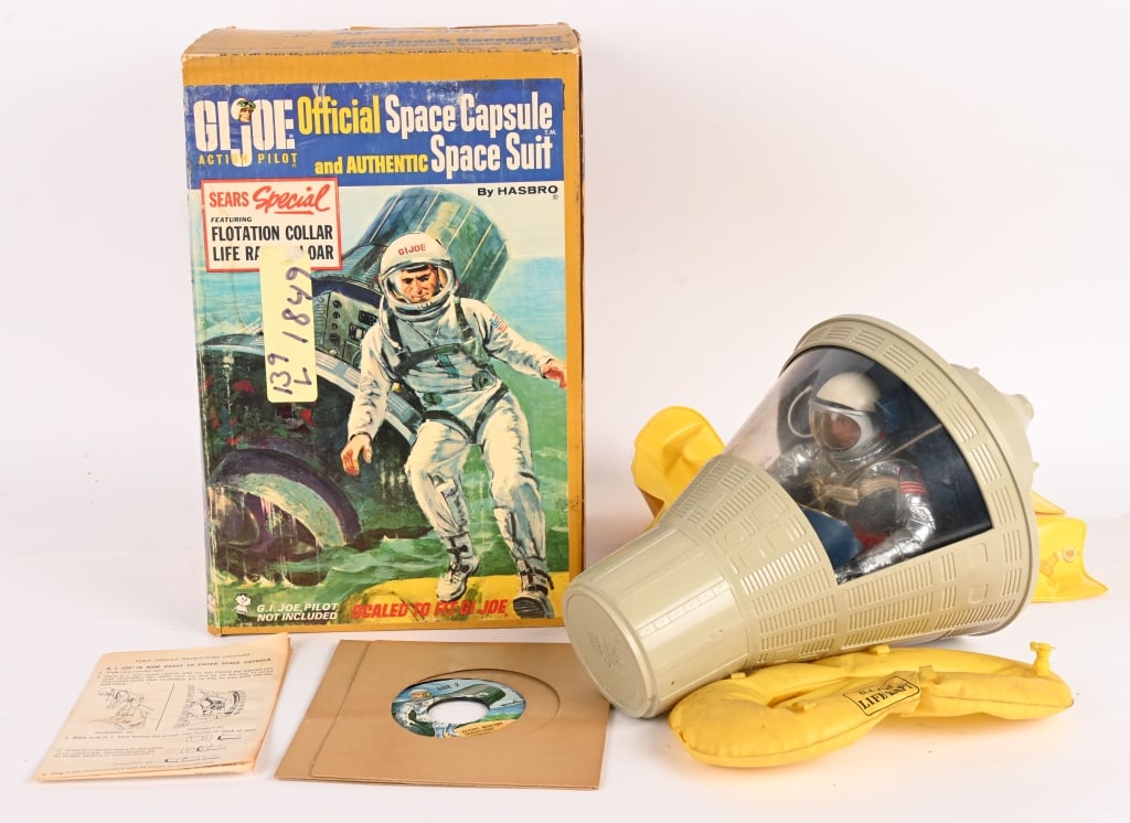 HASBRO GI JOE SPACE CAPSULE w/ BOX (1 of 10)