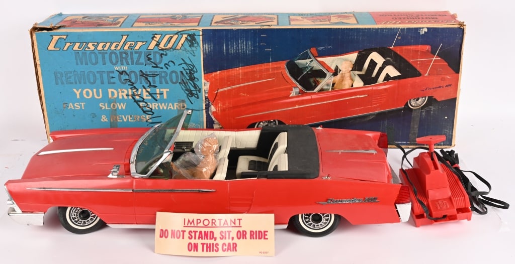 DELUXE READING CRUSADER 101 DRIVE-IT CAR w/ BOX: All original and in great condition. Looks complete with accessories. Boxed with Inserts and Instructions. 20" Excellent