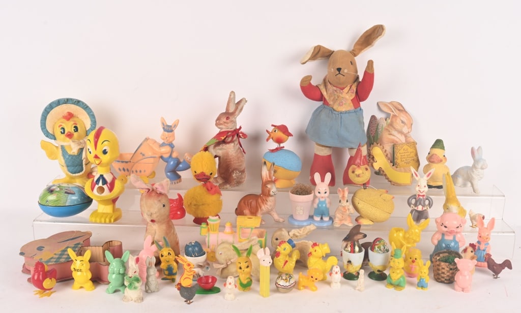 HUGE LOT OF VINTAGE EASTER ITEMS (1 of 9)