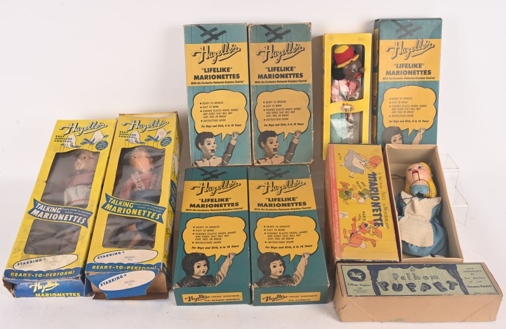 10- VINTAGE MARIONETTES w/ BOXES (1 of 7)