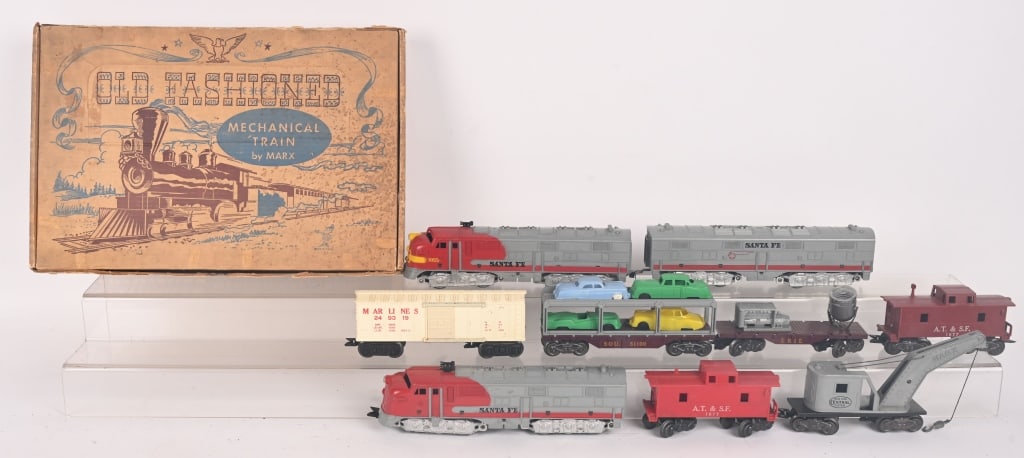 MARX OLD FASHIONED & SANTA FE TRAIN SETS (1 of 4)