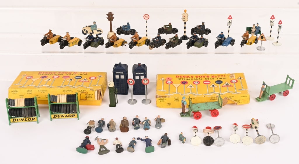 MECCANO & DINKEY LOT w/ MOTORCYCLES (1 of 8)