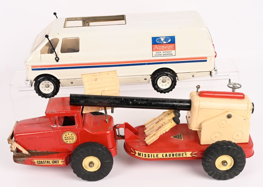 NYLINT NAVEL MISSILE LAUNCHER & TONKA AMWAY VAN (1 of 6)