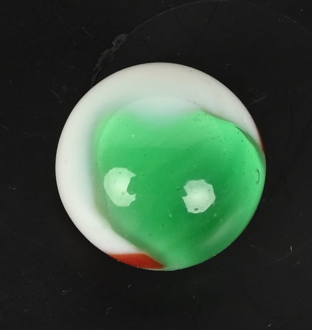 BB GREEN HORNET MARBLE: Unusual marble in great condition. 3/4"
