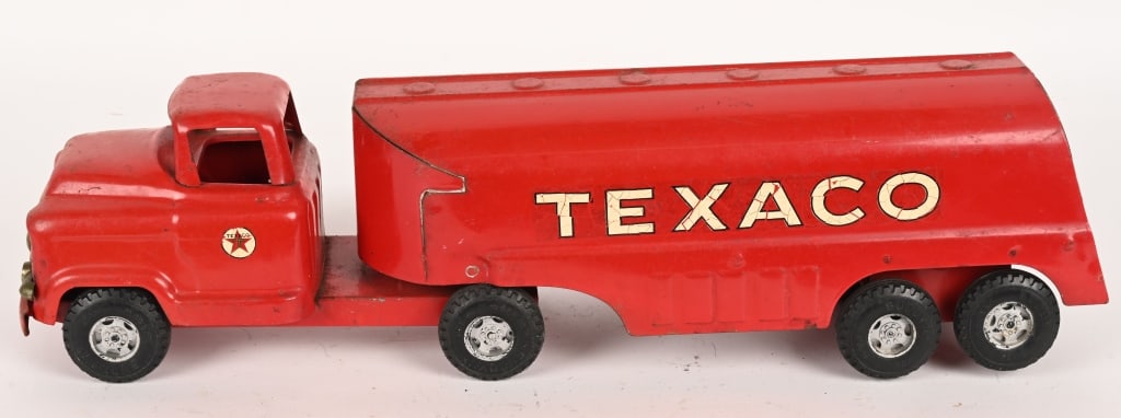 BUDDY L TEXACO TANK TRUCK: All original with decent paint and decals. 24" AS-IS