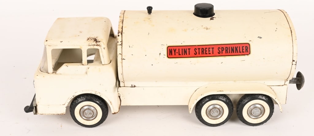 NYLINT SPRINKLER TRUCK (1 of 5)