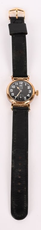 WWI US ARMY ELGIN USA TRENCH WATCH WW1: This watch houses a strong grade 462 caliber running on 7 jewels in manual wind. This movement is cased in a rose gold filled case with hinged back, has a mint crystal and an original crown with fixed
