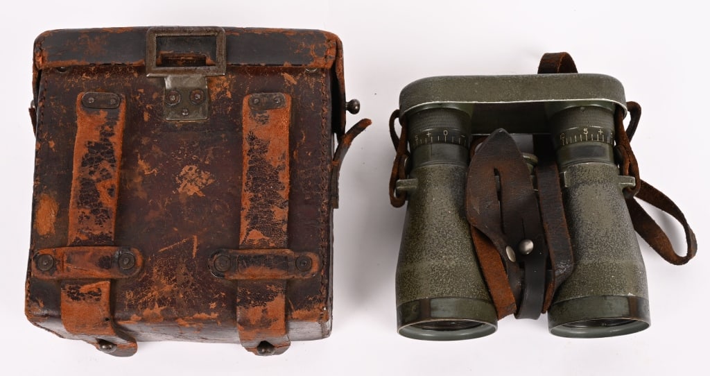 WWI IMPERIAL GERMAN CASED FG08 BINOCULARS WW1: C. P. Goerz was founded in 1886 by Carl Paul Goerz. Originally, it made geometrical drawing instruments for schools. From 1888 it made cameras and photographic lenses. During the First World War, Goer