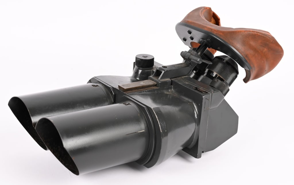WWII NAZI GERMAN 10 X 80 FLAK ARTILLERY BINOCULARS (1 of 5)