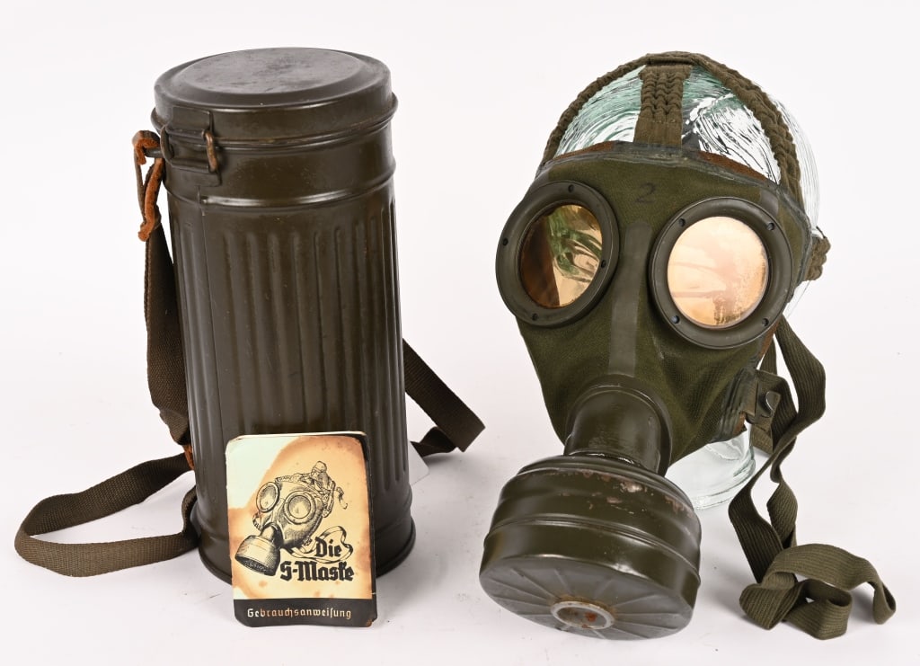 WWII NAZI GERMAN M38 GASMASK & CANISTER WW2 (1 of 5)
