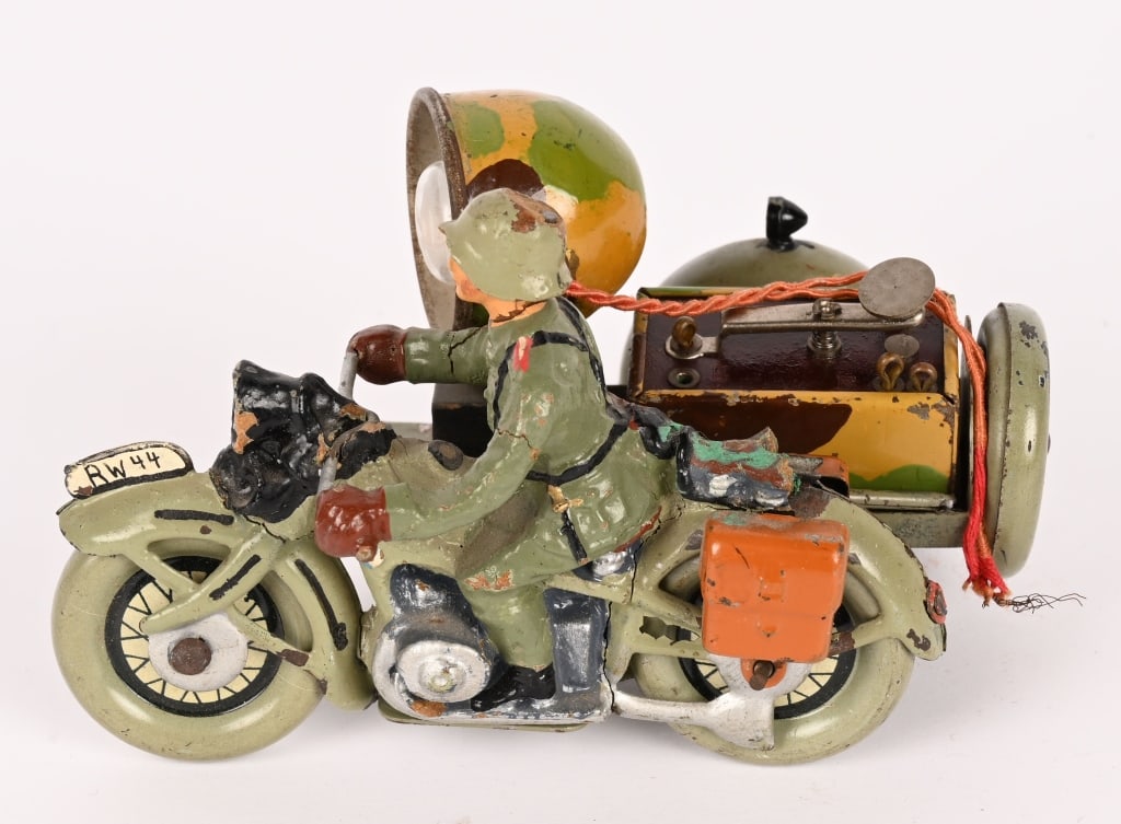WWII MOTORCYLE W SEARCHLIGHT BY ELASTOLIN TIN TOY (1 of 5)
