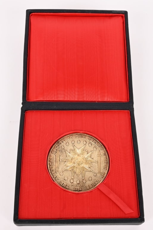CHEVALIER DE LA LEGION D'HONNEUR NAMED MEDAL (1 of 5)