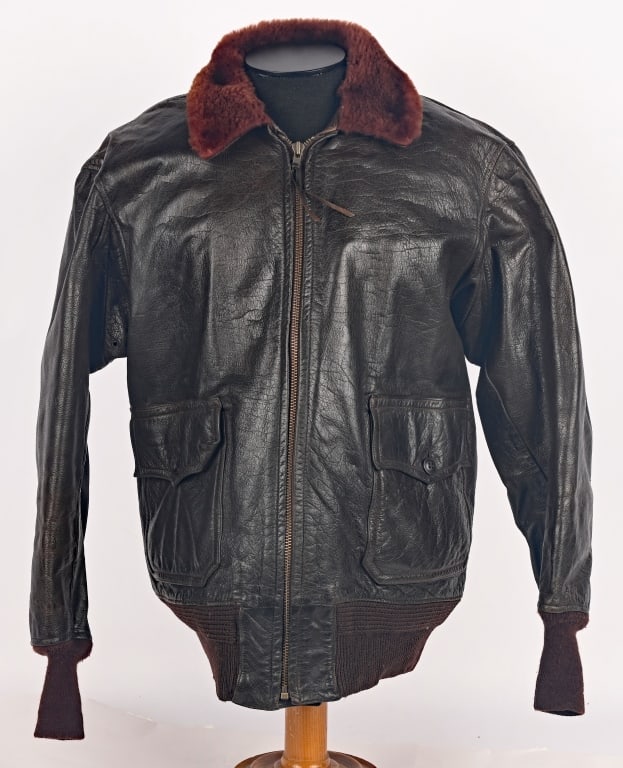 WWII US NAVY M-422A FLIGHT JACKET SIZE 42 WW2: This is an original pre-war spec US Navy Type M422A goatskin flight jacket, just like the ones supplied to the legendary American Volunteer Group better known as "The Flying Tigers"! Not to be confuse