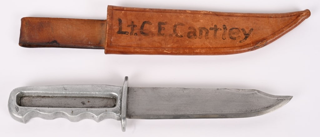 WWII AUSTRALIAN TYPE 2 SEE THROUGH FIGHTING KNIF (1 of 3)