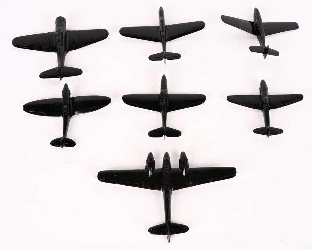 WWII US MILITARY AIRPLANE IDENTIFICATION MODEL LOT (1 of 7)