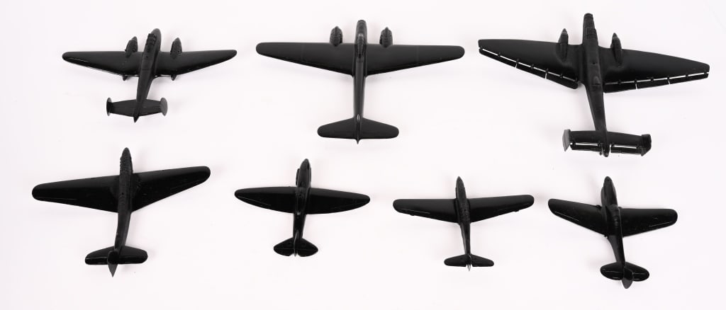 WWII US MILITARY AIRPLANE IDENTIFICATION MODEL LOT (1 of 7)