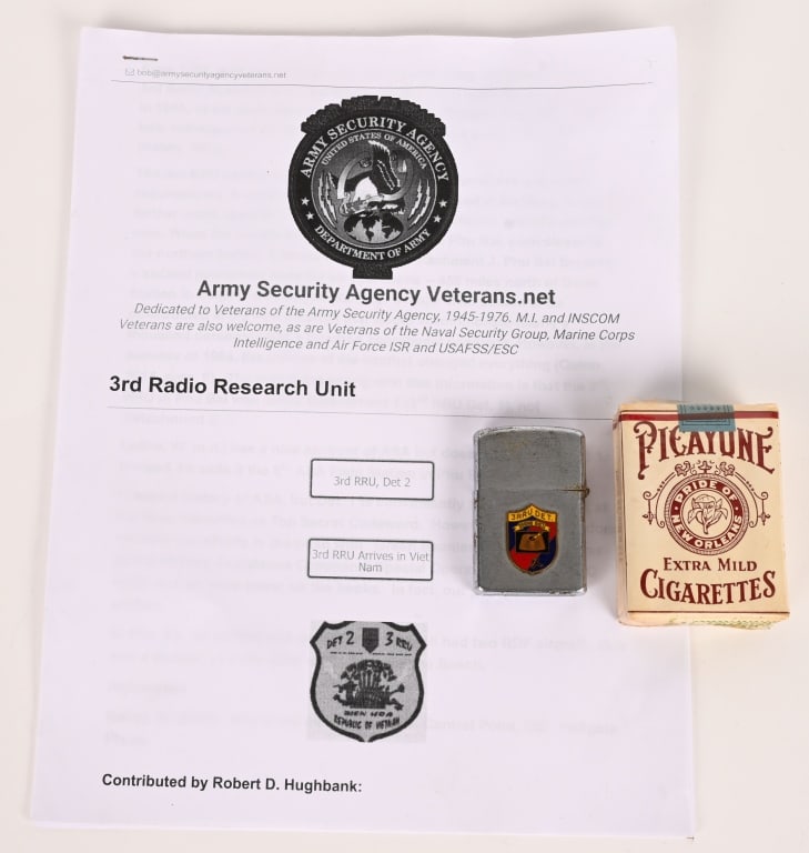 WWII VIETNAM TOBACCIANA LOT LIGHTER 3RRU DET RARE (1 of 7)