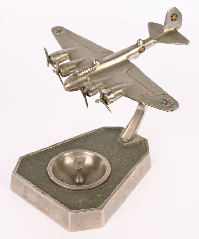 WWII BOEING B-17 AIRPLANE TRENCH ART ASHTRAY WW2: Boeing B-17 Airplane Trench Art Ashtray measuring 7 inches long and in excellent condition being made of aluminum. The Boeing B-17 Flying Fortress is an American four-engined heavy bomber aircraft tha