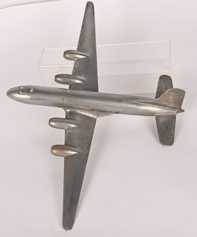 DOUGLAS MODEL SHOP C-74 GLOBEMASTER AIRPLANE (1 of 5)