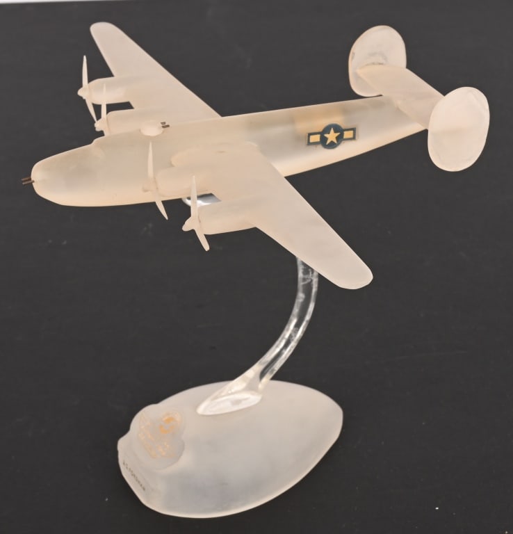 WWII B-24 CONSOLIDATED BOMBER SHIP MODEL WW2 (1 of 5)