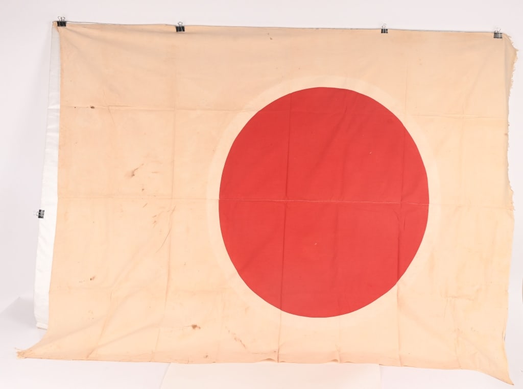 WWII LARGE IMPERIAL JAPANESE NATIONAL FLAG WW2 (1 of 6)